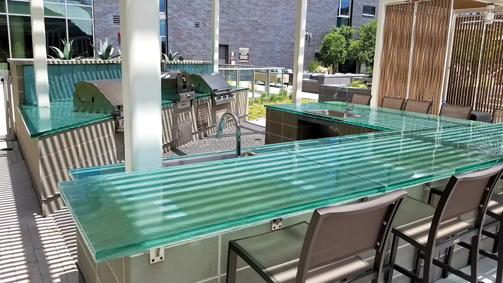 outdoor-countertop Charleston Forge OUtdorr Glass Countertop